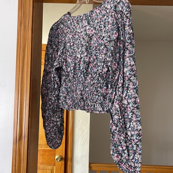 Crop top - Picture 3 of 3